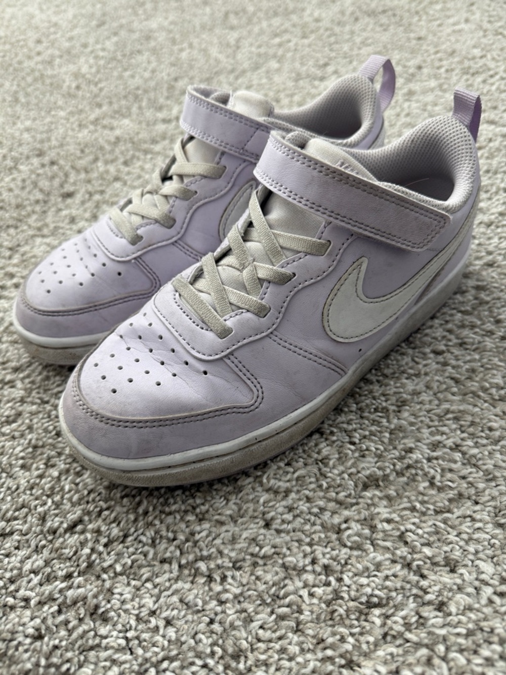 Nike Kids Lavender Hook-and-Loop Sneakers